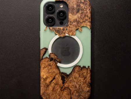 Carved Reserve Live Edge Case - iPhone 14 Pro Max (Everly, 186) Online Hot Sale