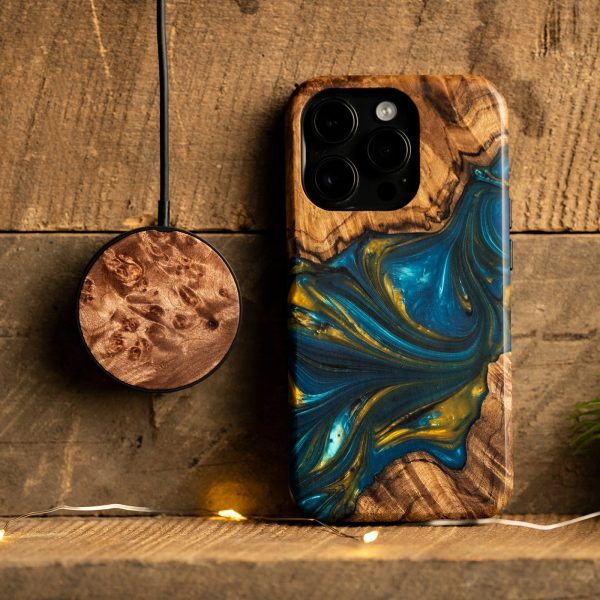 Maple Burl - MagSafe Enabled Wireless Charger Fashion